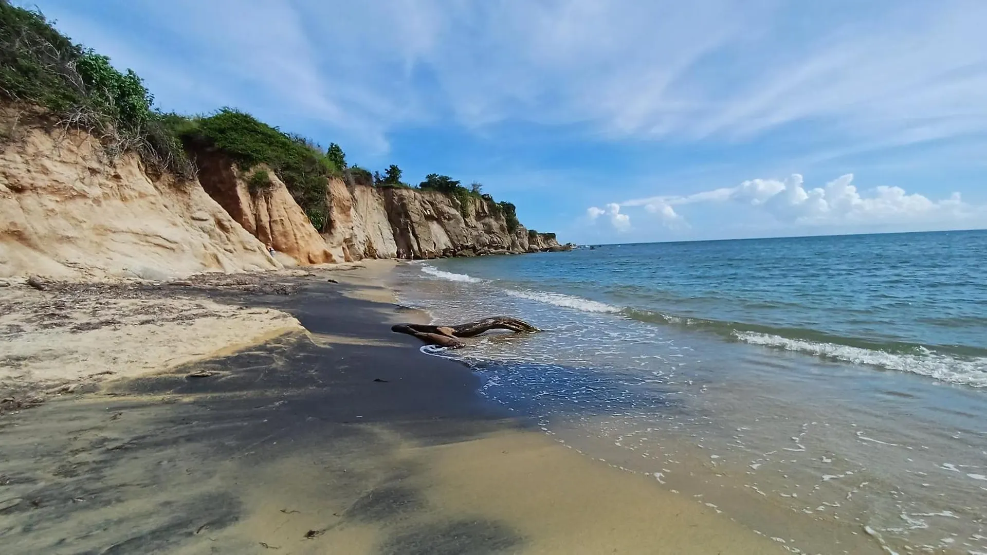 Rooster Run Glamping Camping Has Rooftop And Off The Ground Glamping Experience For 1 To 16 In A Single Tent And Views Of The Rain Forrest And To Culebra Across The Atlantic Ocean W Tents, Linens, Deluxe Air Beds, Warm Shower And More At A Great Pric Vieques